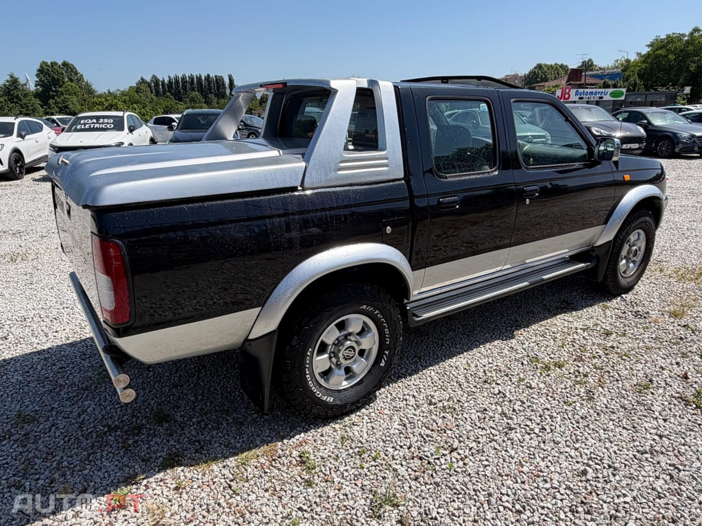 Nissan Navara 2.5TDi 4x4 5LUG