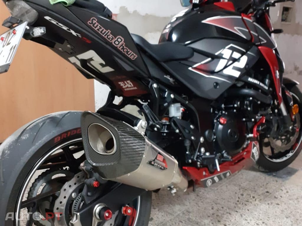 Suzuki GSX 750