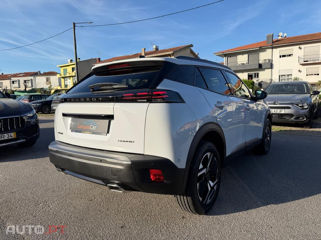 Peugeot 2008 1.2 Hybrid Allure e-DCS6