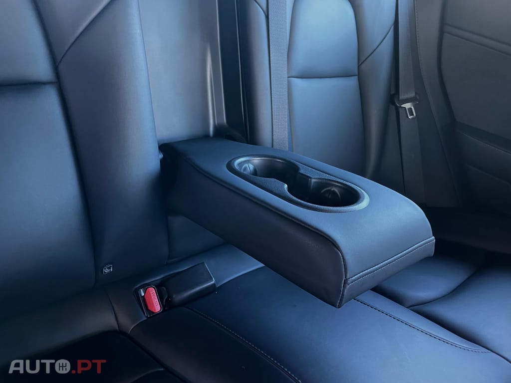 Tesla Model 3 Long-Range Dual Motor AWD