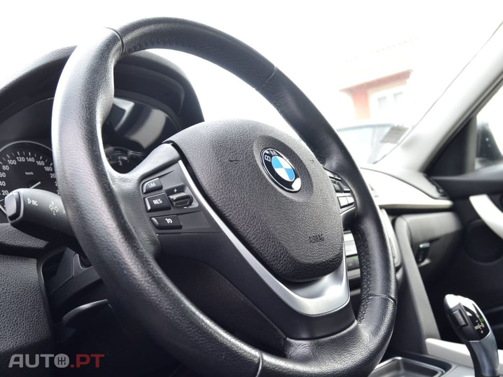 BMW 320 d Touring Auto Line Luxury
