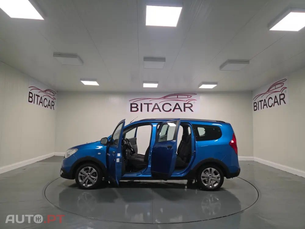 Dacia Lodgy 1.5 dCi Stepway 7L