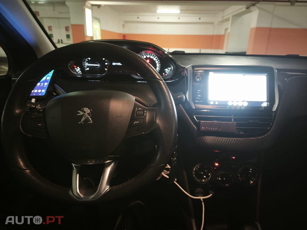 Peugeot 2008 1.2 PureTech Style