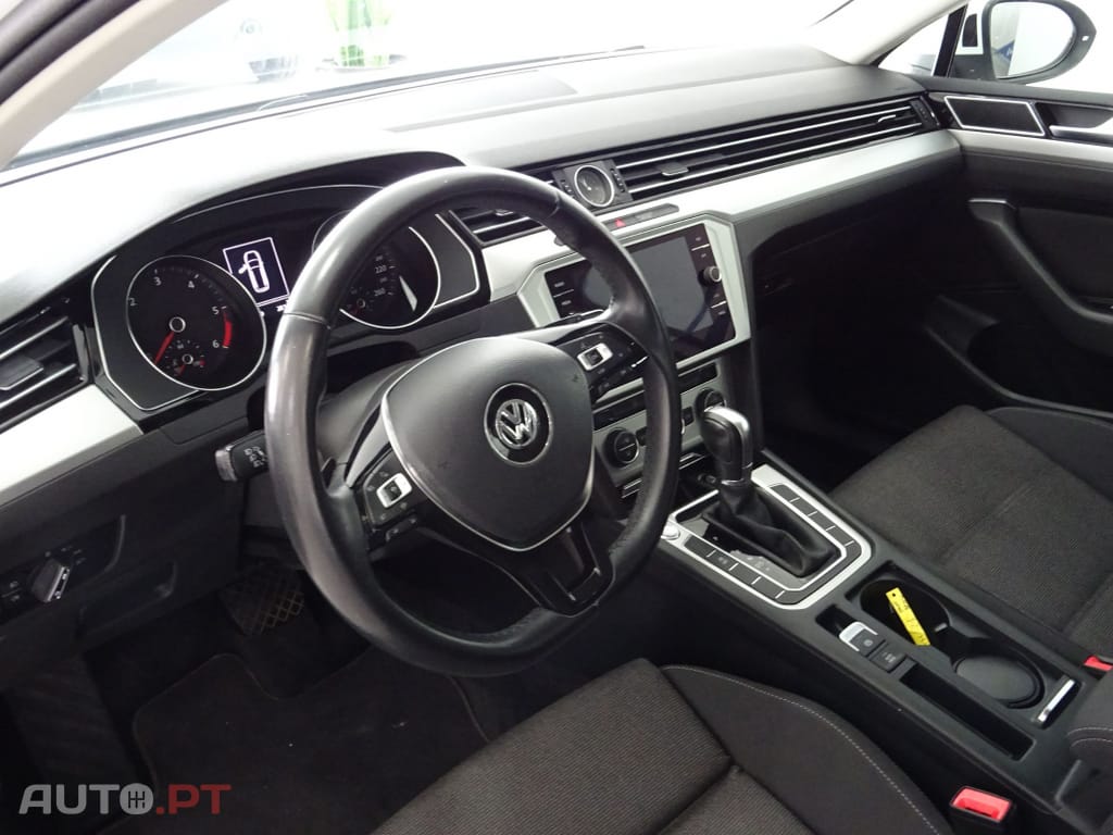 Volkswagen Passat Variant 1.6 TDI Confortline DSG