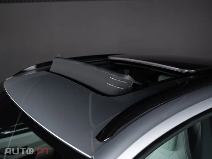 Porsche Macan Electric