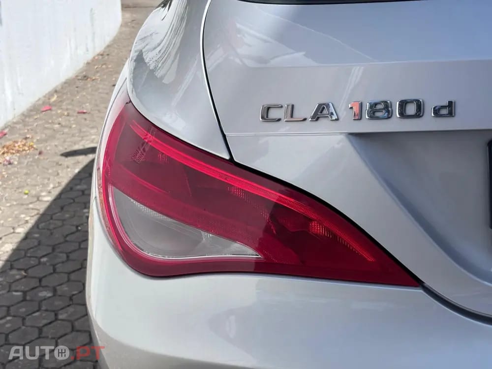 Mercedes-Benz CLA 180 d Shooting Brake Urban Aut.