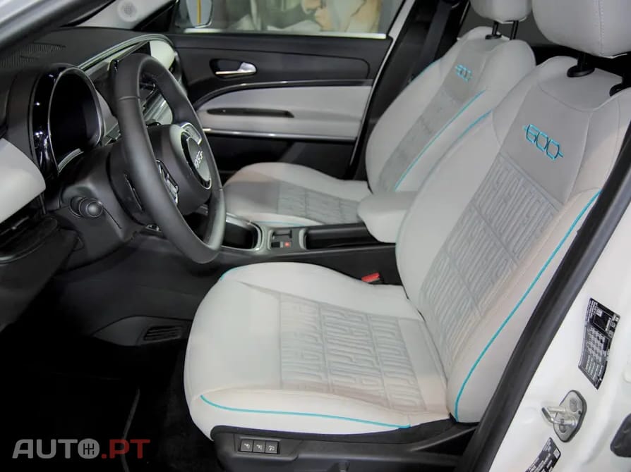 Fiat 600 1.2 Hybrid La Prima