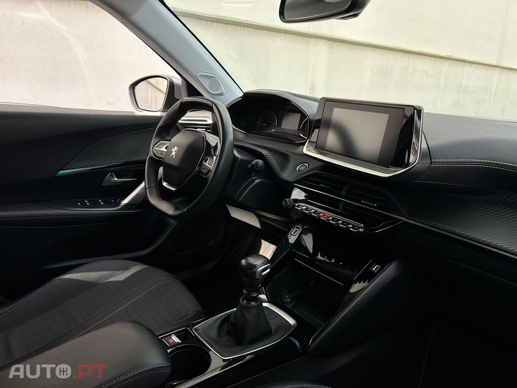 Peugeot 2008 1.2 PureTech Allure Pack