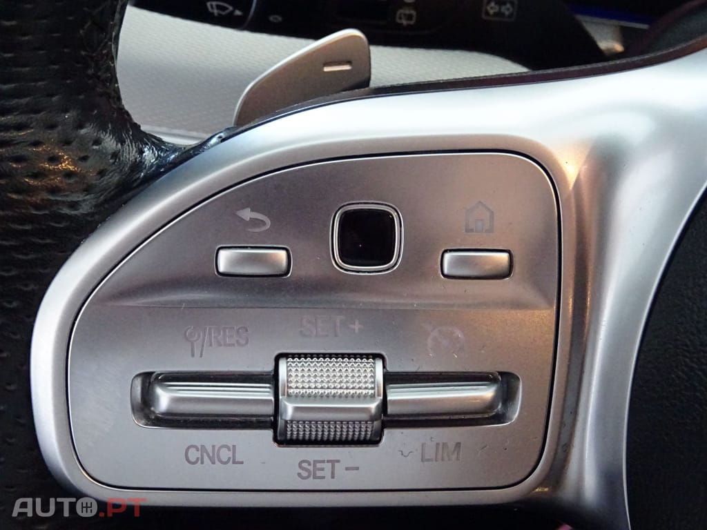 Mercedes-Benz E 220 D AMG Line 7L