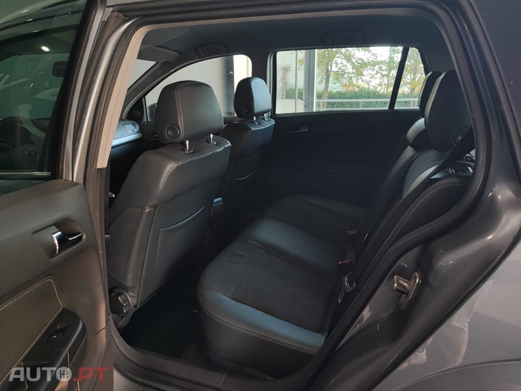 Opel Astra Caravan 1.7CDTI Cosmos