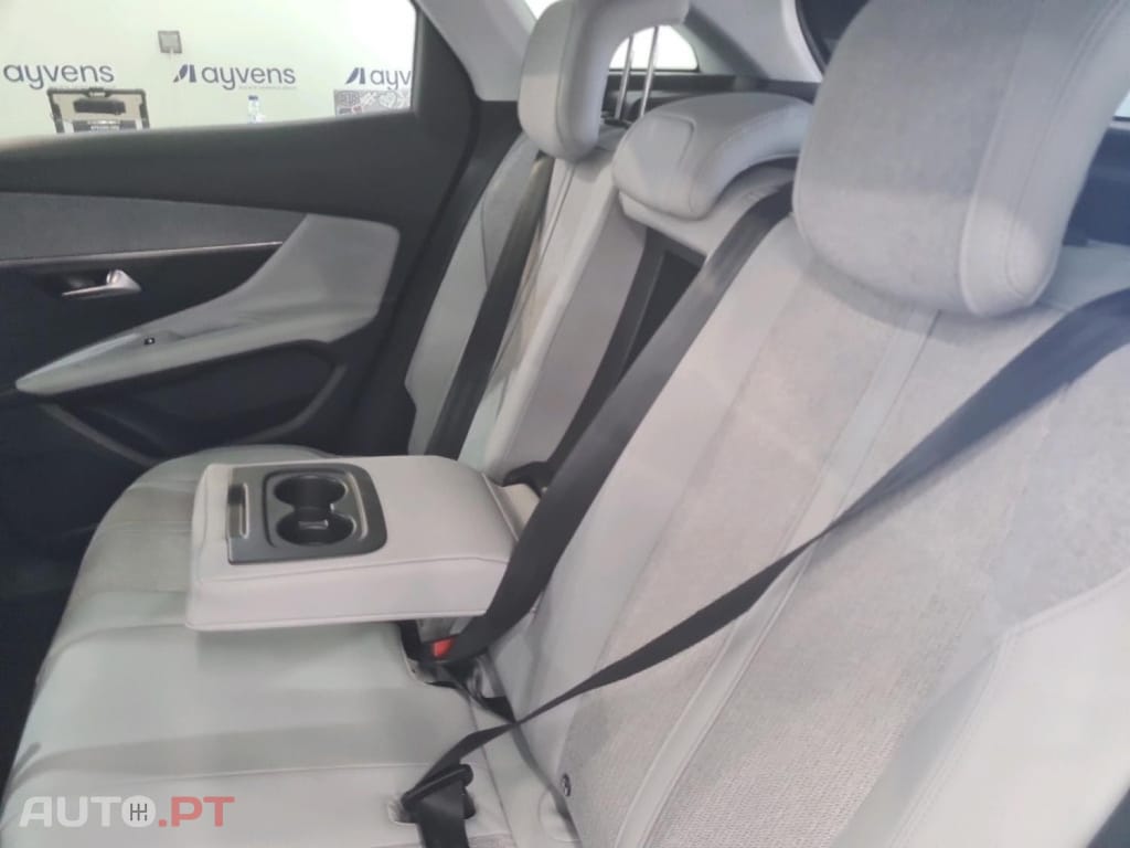 Peugeot 3008 1.5 BlueHDi Allure