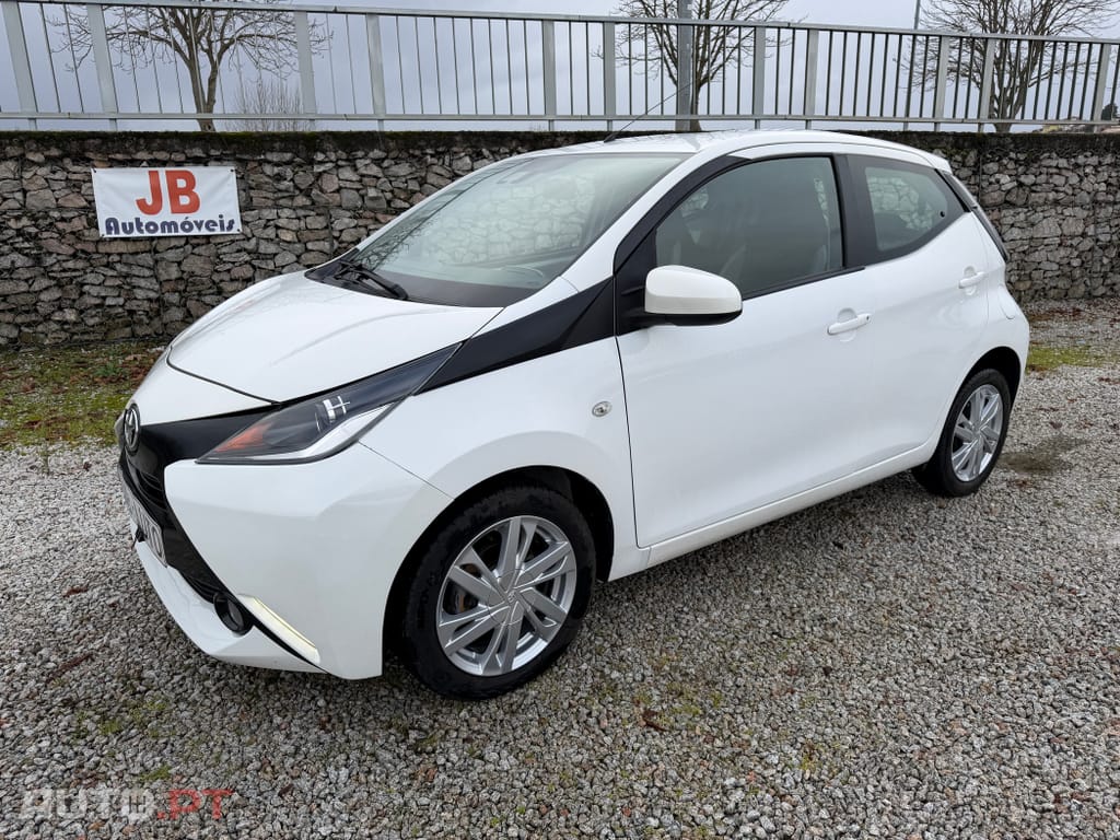 Toyota Aygo 1.0 X-Play+AC+X-Touch