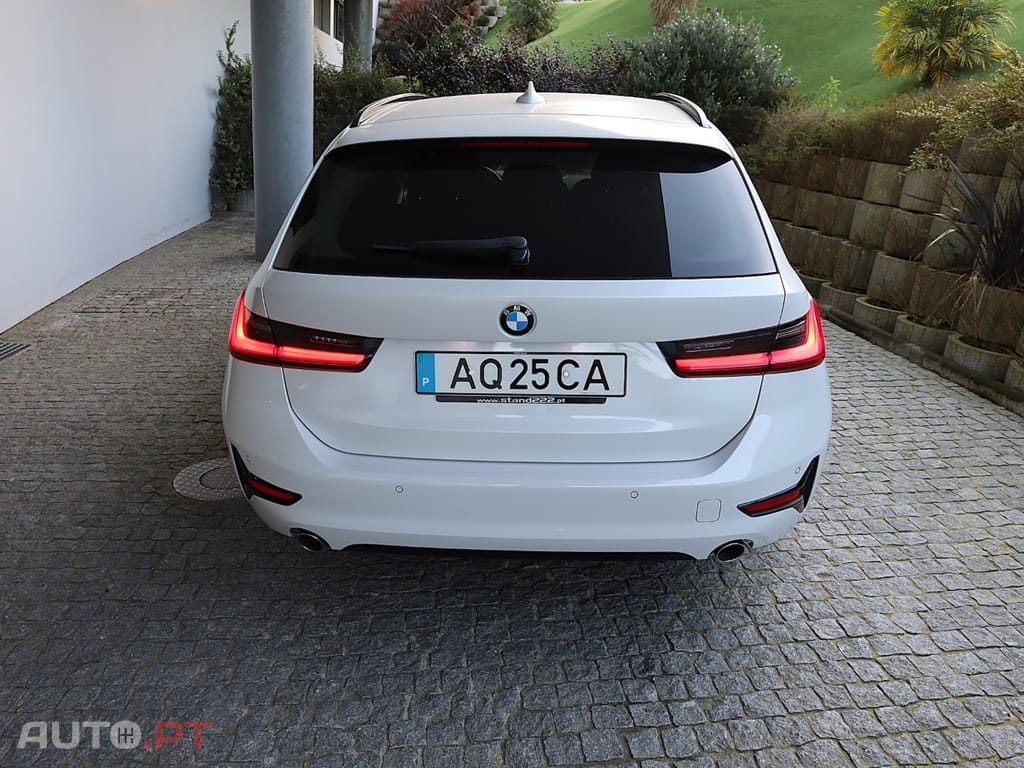 BMW 318 Touring Line Sport Auto