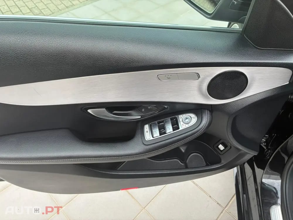 Mercedes-Benz C 300 C300 de hibrido plu-in
