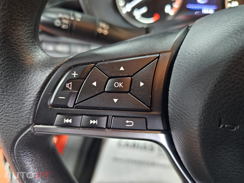 Nissan Juke 1.0 DIG-T N-Connecta