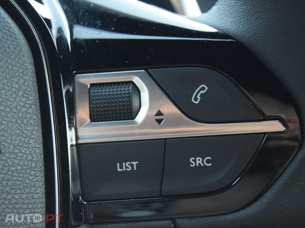 Peugeot 2008 1.2 PureTech Allure Pack EAT8