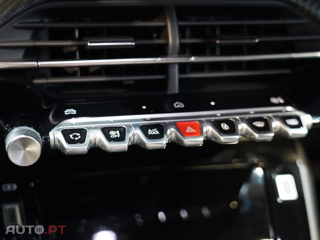 Peugeot 2008 1.2 PureTech Allure