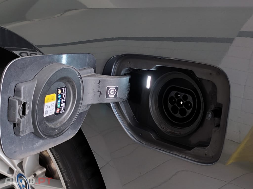 BMW 330 e Corporate Edition Auto