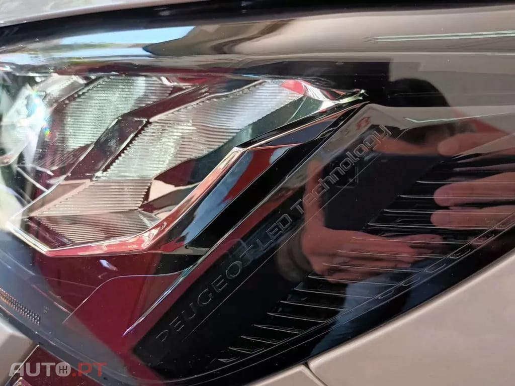 Peugeot E-208 Allure Pack