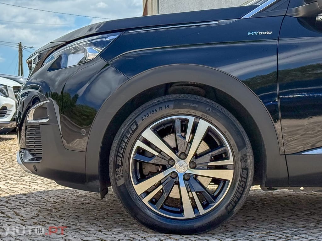 Peugeot 3008 1.6 Hybrid Allure e-EAT8