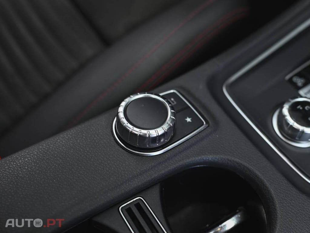 Mercedes-Benz CLA 45 AMG 4Matic Speedshift 7G-DCT