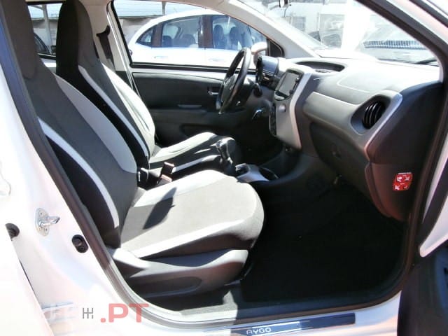 Toyota Aygo 1.0 X-Play+X-Touch