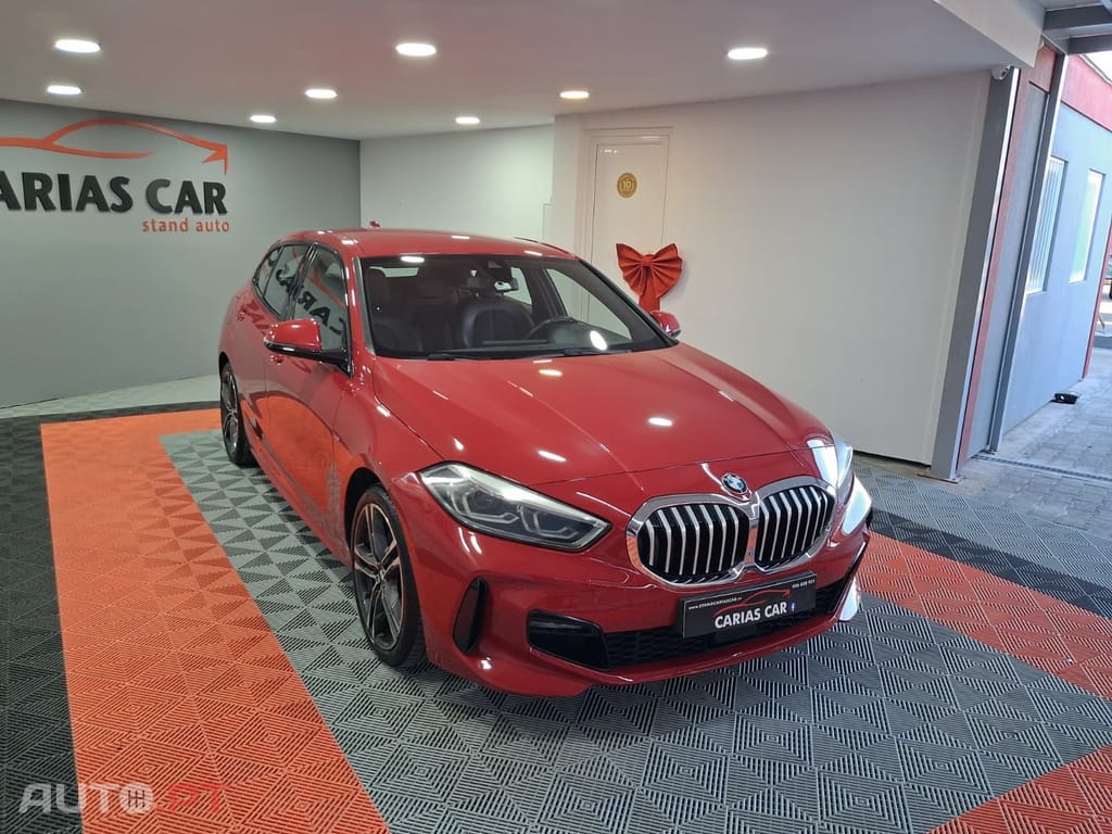 BMW 116 d Pack Desportivo M Auto