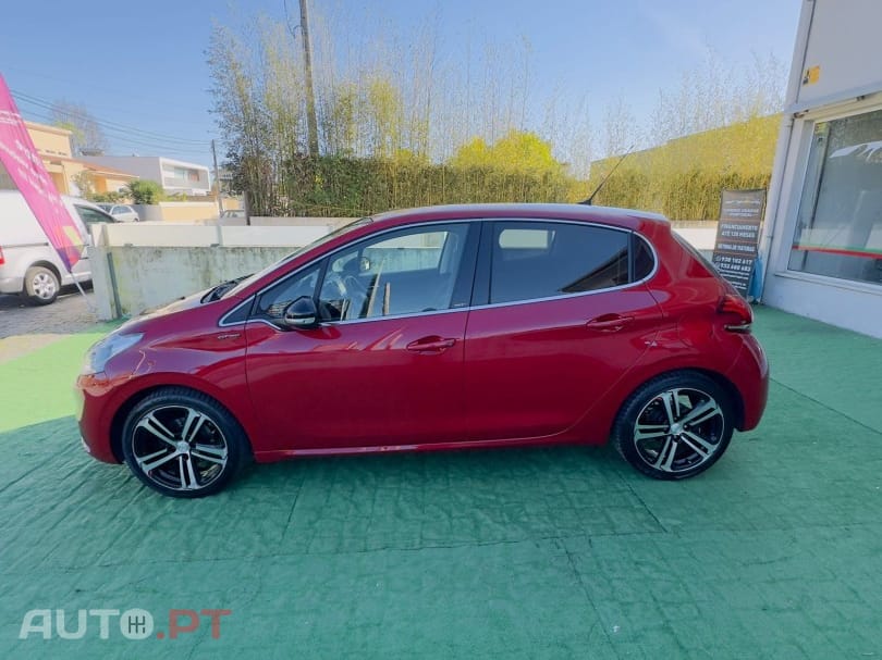 Peugeot 208 1.2 PureTech GT Line