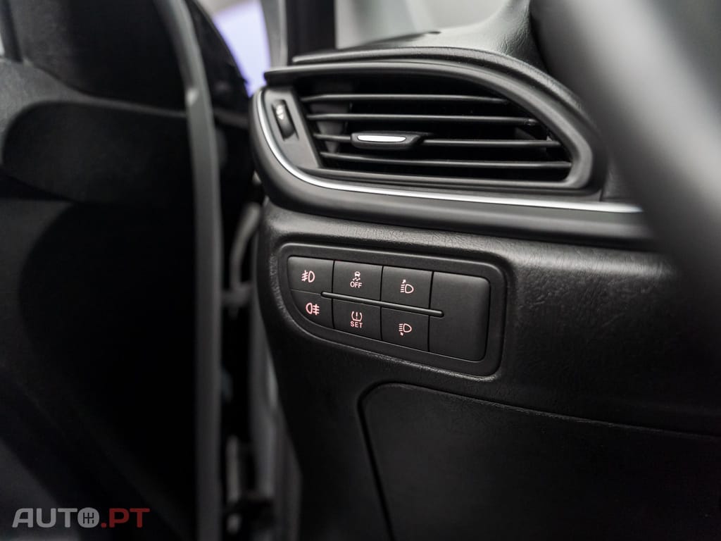 Fiat Tipo 1.3 M-Jet Lounge