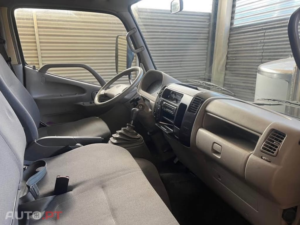Toyota Dyna M Dyna 3.0 D-4D M35.33 (KDY251)-SD