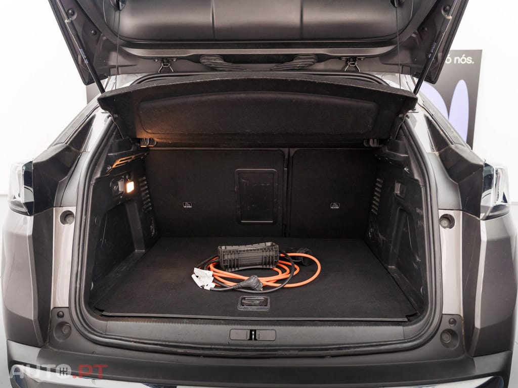 Peugeot 3008 1.6 Hybrid Allure e-EAT8