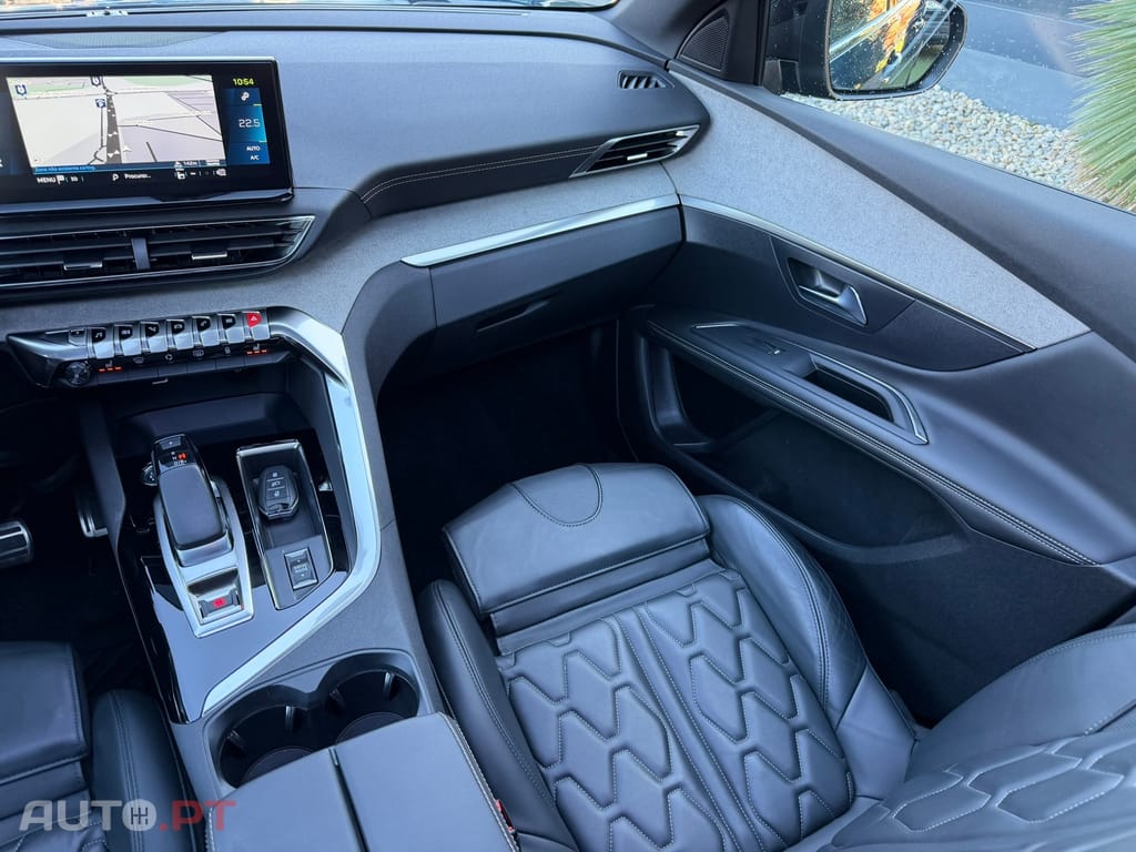 Peugeot 3008 1.6 Hybrid GT e-EAT8