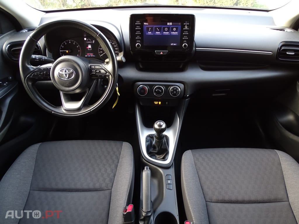 Toyota Yaris 1.0 VVT-i Comfort Plus — fotografia 9