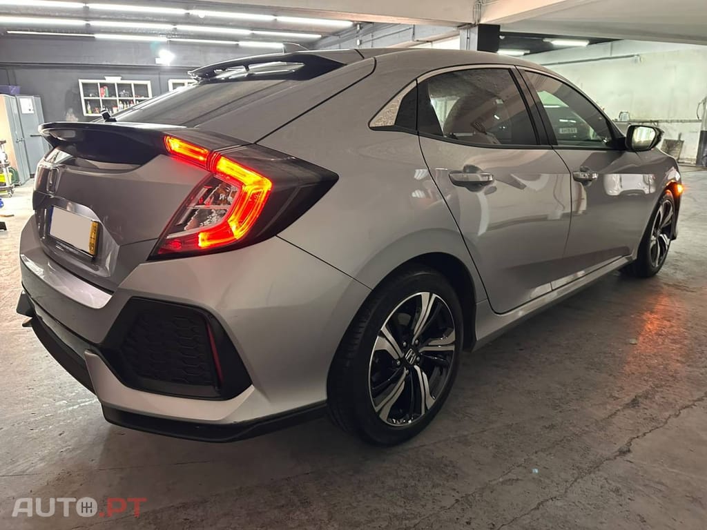 Honda Civic 1.0 i-VTEC Comfort CVT