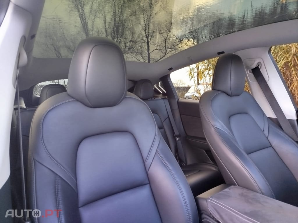 Tesla Model Y Tração Traseira Standard