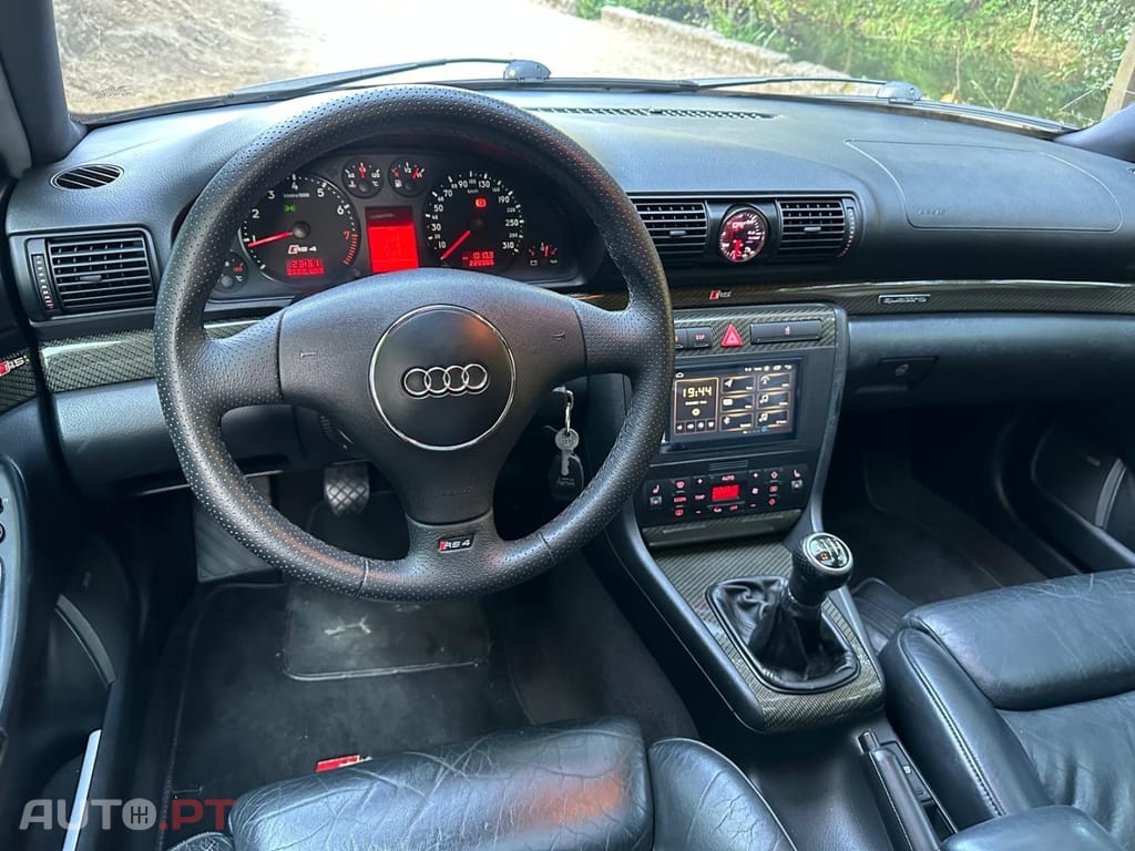 Audi RS4 2.7 V6 quattro