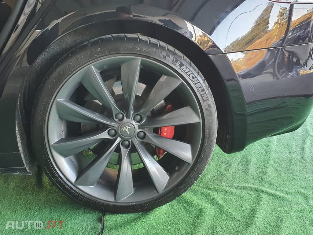 Tesla Model S S90 P