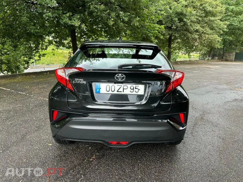 Toyota C-HR 1.2T Comfort