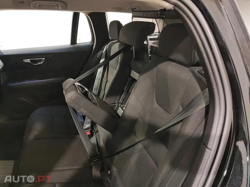 Volvo V60 2.0 T6 AWD TE R-Design