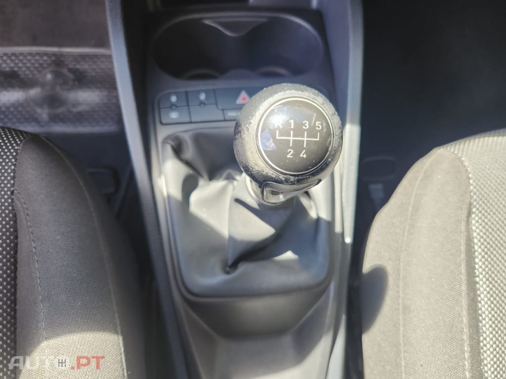 Seat Ibiza SC 1.6 TDi DPF