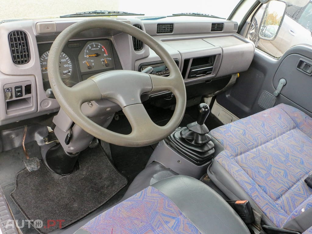 Nissan Cabstar 2.7 TD 90.32/3 L