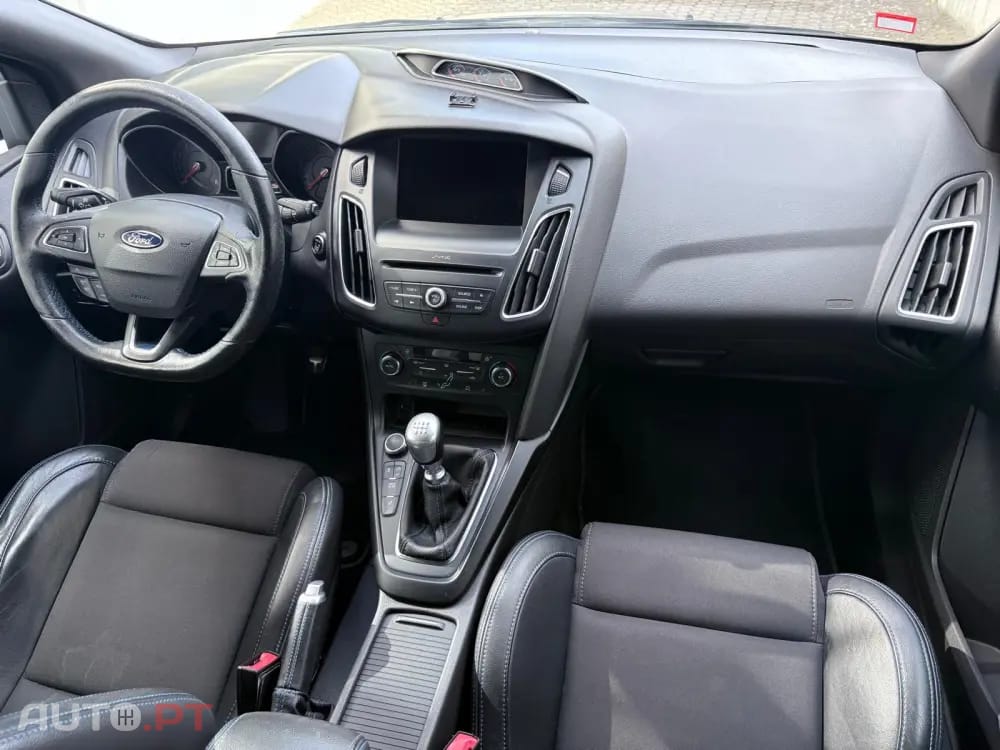 Ford Focus 2.3 EcoBoost S&S 4WD RS