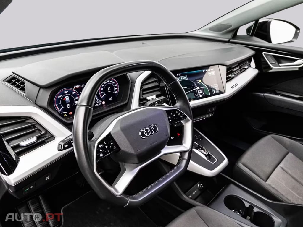 Audi Q4 E-Tron SPORTBACK 40 S LINE 20 I.V.A DEDUTÍVEL