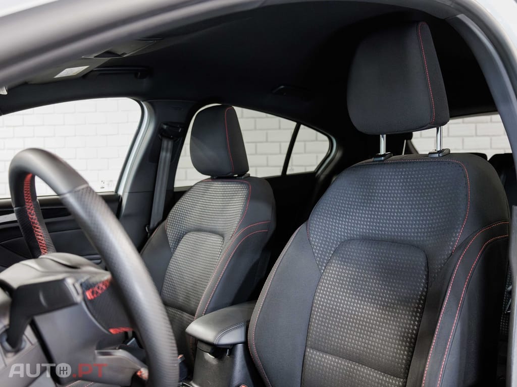 Ford Focus 1.0 EcoBoost MHEV ST-Line