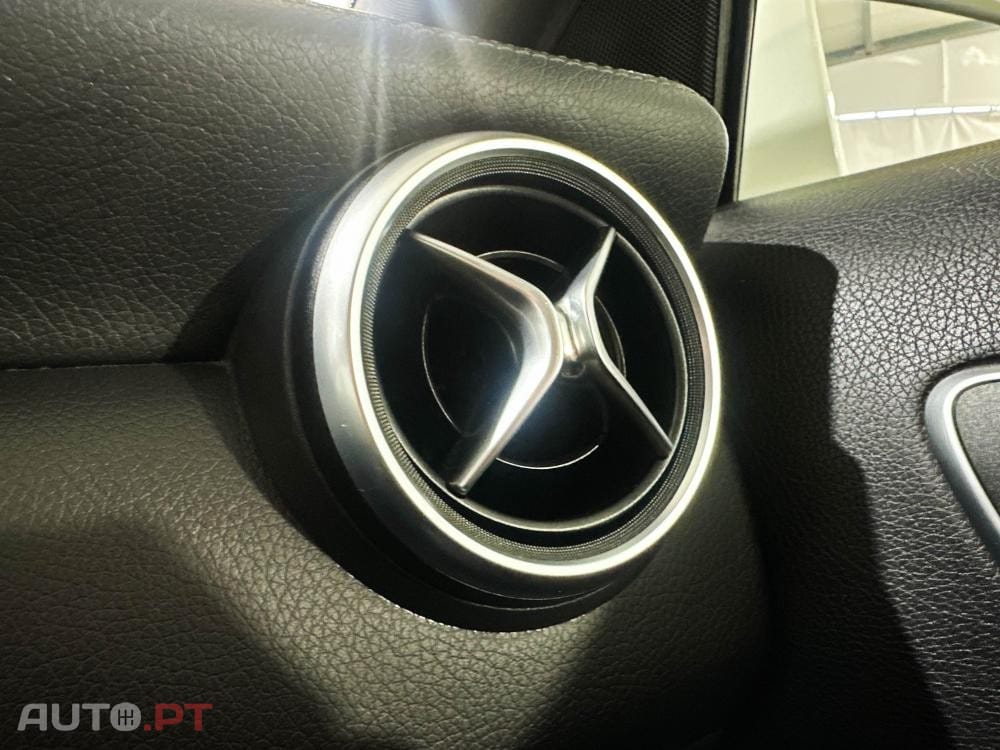 Mercedes-Benz A 180 d 7G-DCT AMG Line