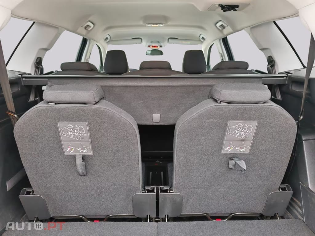 Peugeot 5008 130CV  EAT8 BlueHdi ACTIVE BUSINESS
