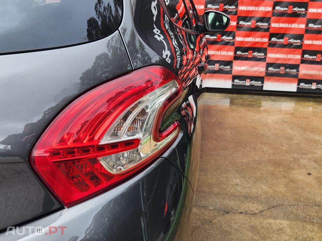 Peugeot 208 1.2 VTi Active