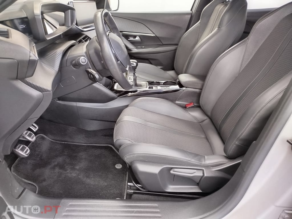 Peugeot 2008 1.2 PureTech GT Line