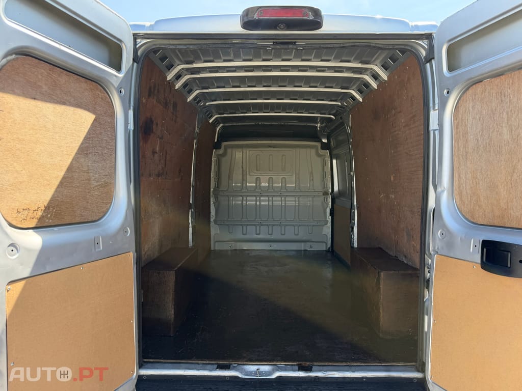 Peugeot Boxer 3.0HDI 180CV L3H2 3LUG Full Extras