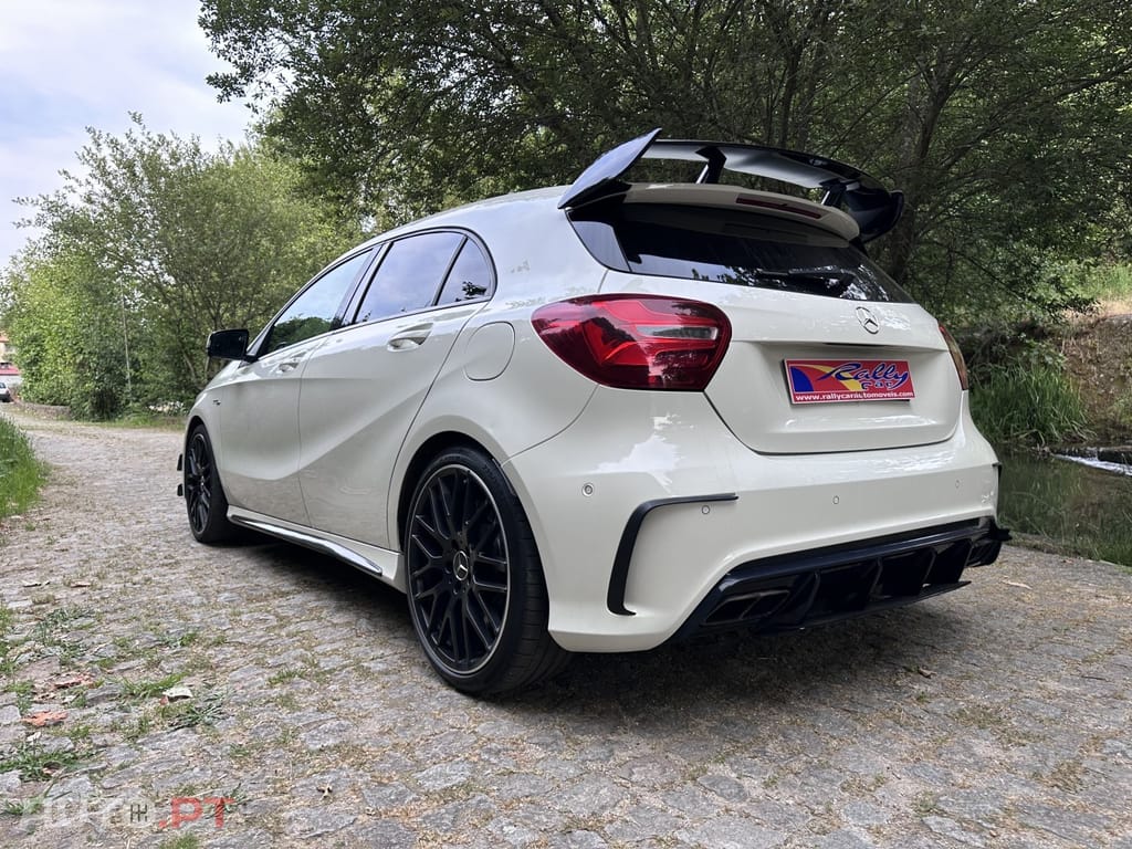 Mercedes-Benz A 45 AMG 4Matic Speedshift 7G-DCT